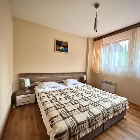 Relax Aпартаменти, смолянски езера, венера, к-с маунтин דירה