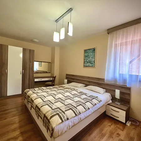 דירה Relax Aпартаменти, смолянски езера, венера, к-с маунтин סמוליאן