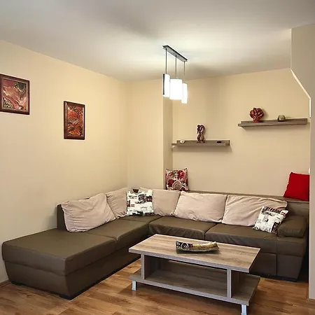 Relax Aпартаменти, смолянски езера, венера, к-с маунтин סמוליאן